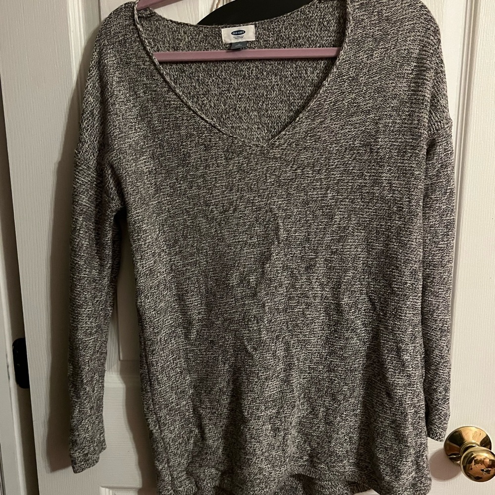 Old navy sweater
